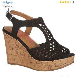 Adorable women’s open toe wedges